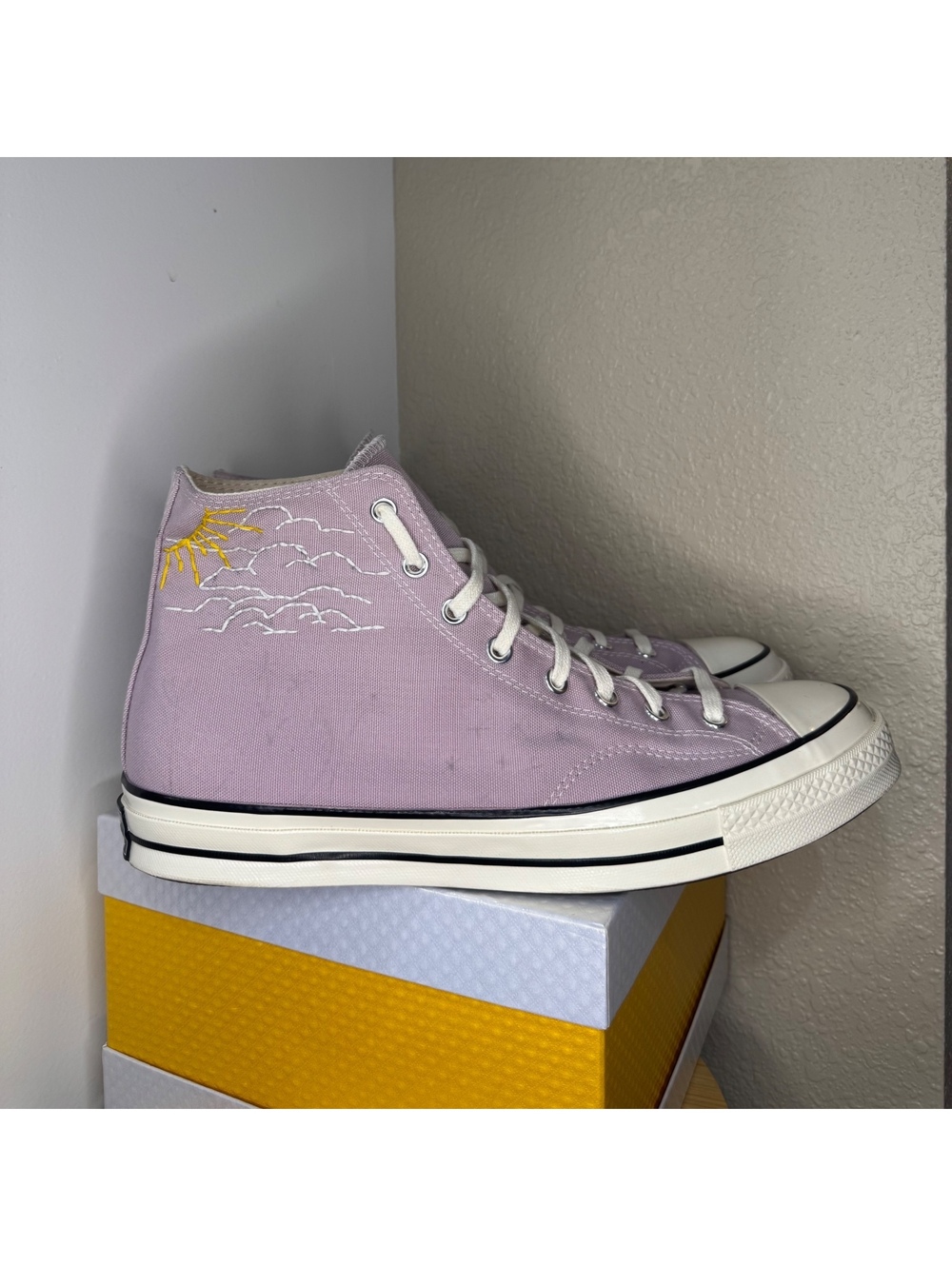 Converse Chuck 70 High Lavender Embroidered Clouds Sun 171474C Men’s 12